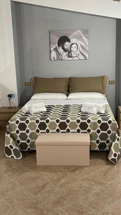 הוילה Villagrazia Di Carini Casa Vacanze Antico Cortile Delle Palme מראה חיצוני תמונה