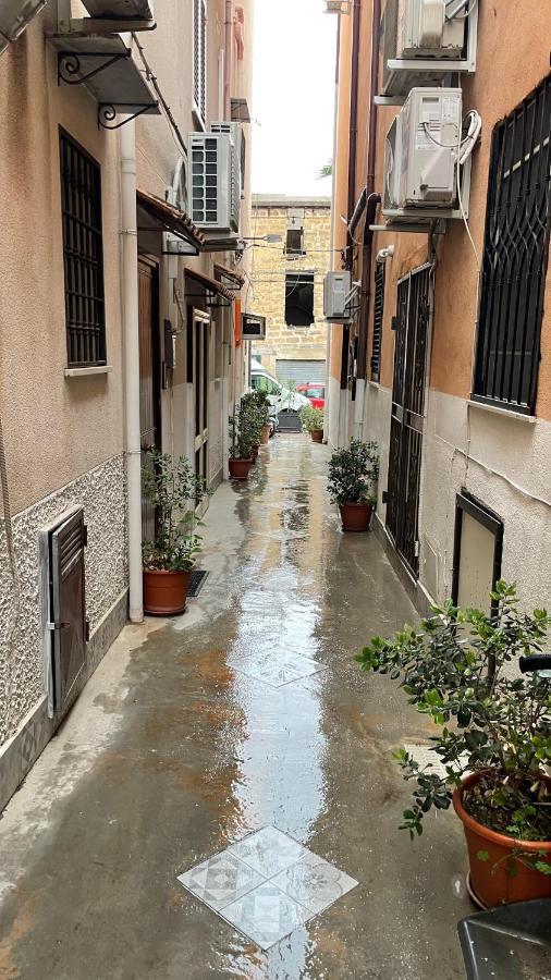 הוילה Villagrazia Di Carini Casa Vacanze Antico Cortile Delle Palme מראה חיצוני תמונה