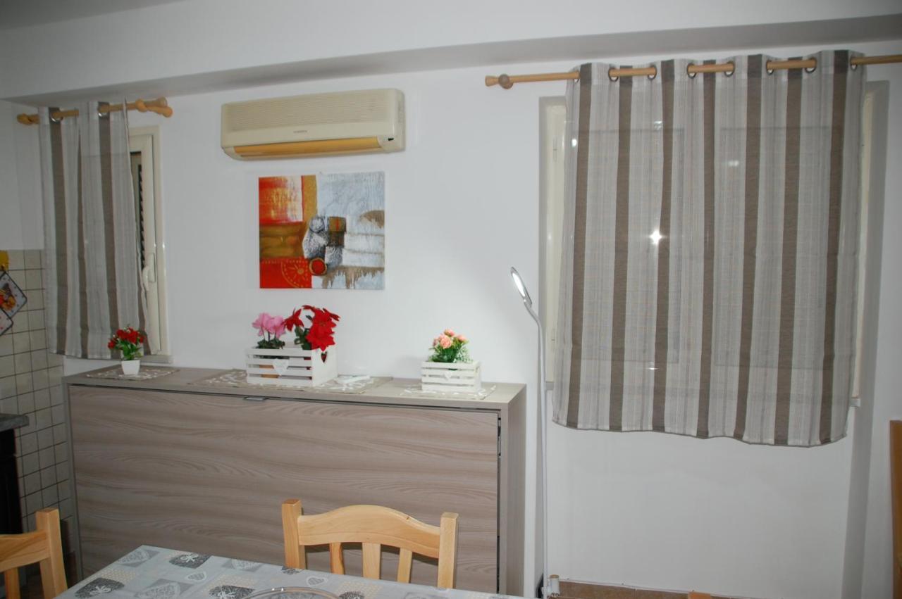 הוילה Villagrazia Di Carini Casa Vacanze Antico Cortile Delle Palme מראה חיצוני תמונה