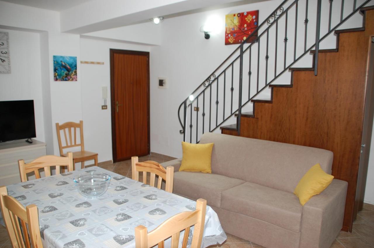 הוילה Villagrazia Di Carini Casa Vacanze Antico Cortile Delle Palme מראה חיצוני תמונה