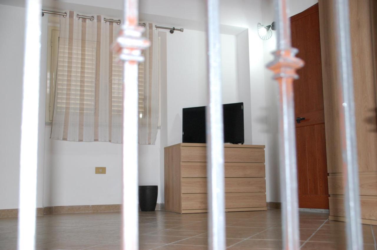הוילה Villagrazia Di Carini Casa Vacanze Antico Cortile Delle Palme מראה חיצוני תמונה