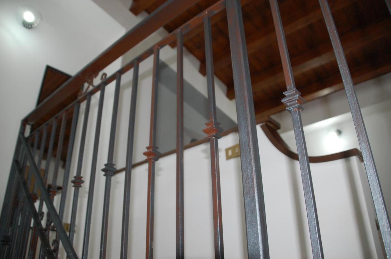הוילה Villagrazia Di Carini Casa Vacanze Antico Cortile Delle Palme מראה חיצוני תמונה
