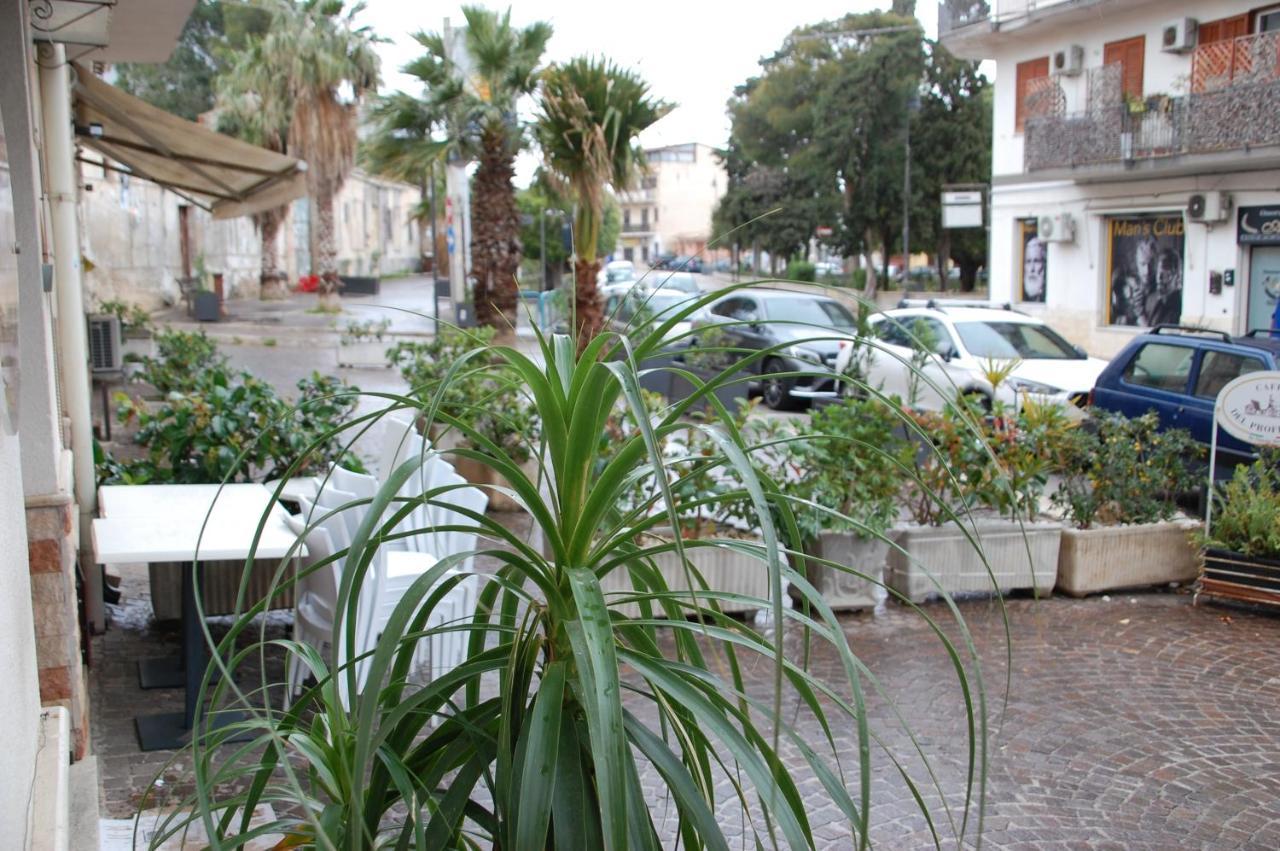 הוילה Villagrazia Di Carini Casa Vacanze Antico Cortile Delle Palme מראה חיצוני תמונה