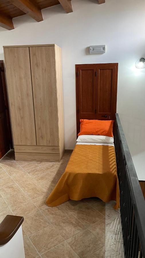הוילה Villagrazia Di Carini Casa Vacanze Antico Cortile Delle Palme מראה חיצוני תמונה
